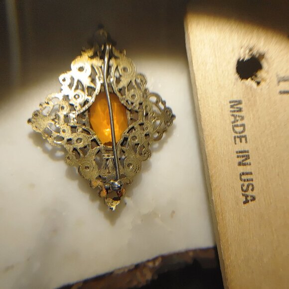 Antique Victorian Brass Filigree Brooch Yellow Orange Amber Colored Glass - Picture 13 of 16